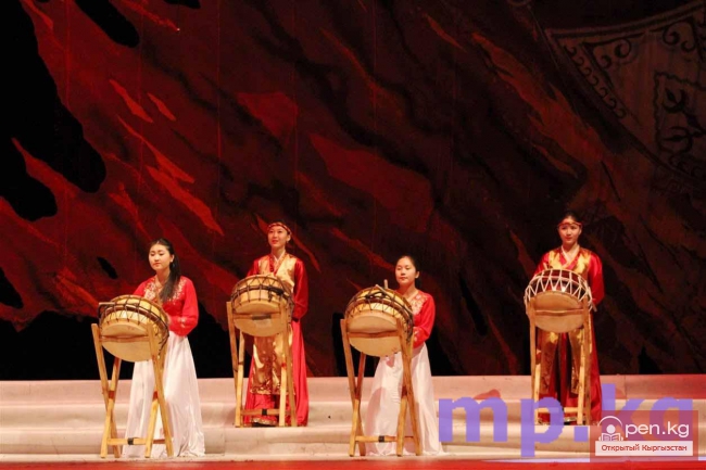 В семье единой!