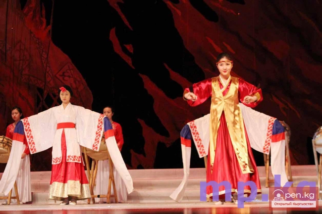 В семье единой!