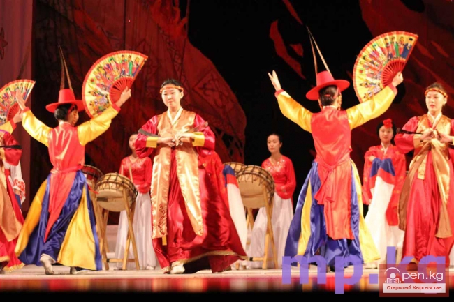 В семье единой!