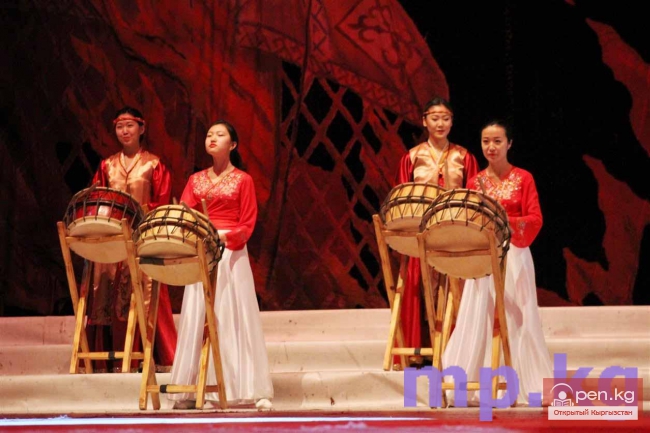 В семье единой!