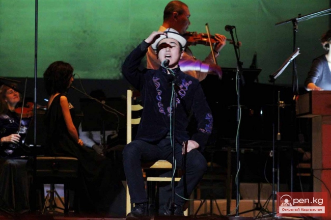 Музыкальный подарок из песка!