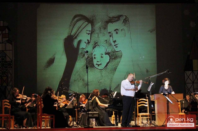 Музыкальный подарок из песка!