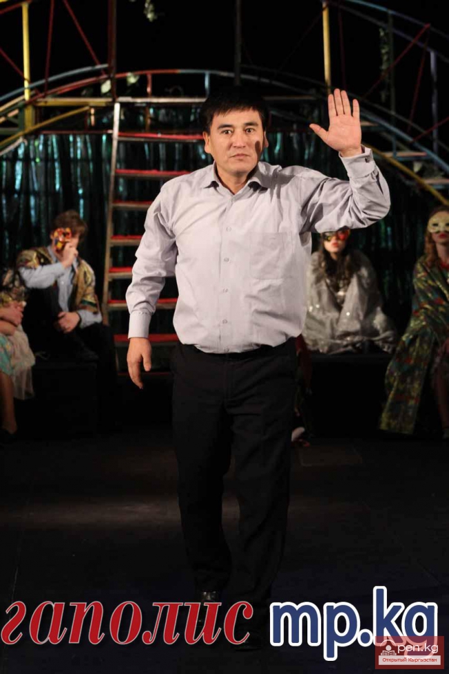 Русский драмтеатр отмечает 80-летие