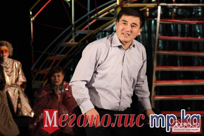 Русский драмтеатр отмечает 80-летие