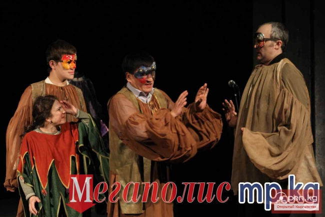 Русский драмтеатр отмечает 80-летие