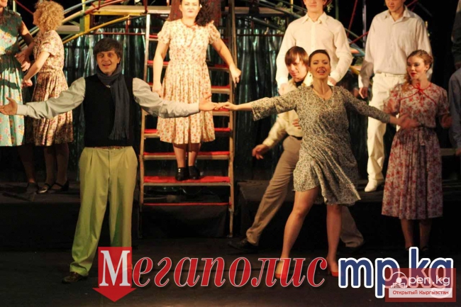 Русский драмтеатр отмечает 80-летие