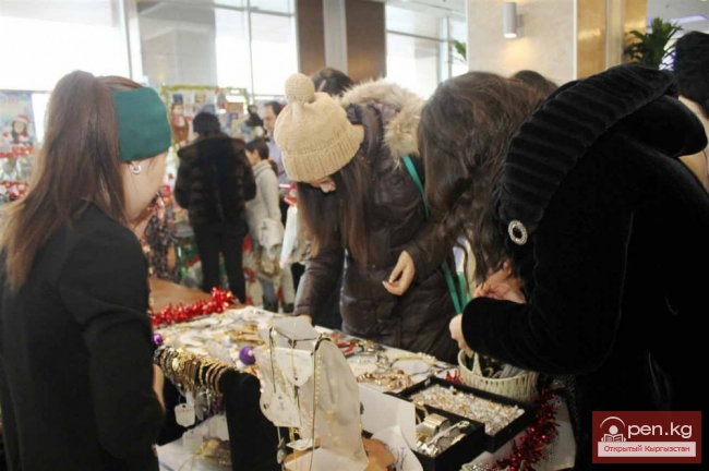 На ярмарку за подарками!