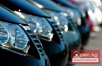 Кыргызские парламентарии предлагают отдать свои бывшие служебные авто работникам культуры