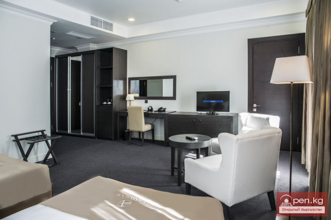 Отель «Амбассадор» (AMBASSADOR)