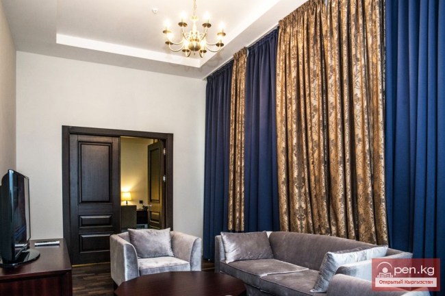 Отель «Амбассадор» (AMBASSADOR)