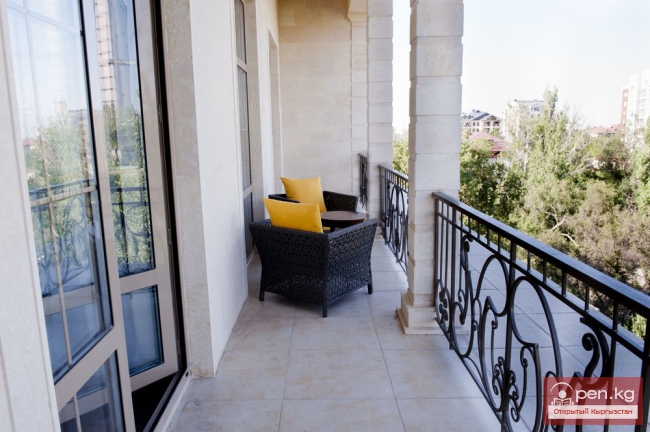 Отель «Амбассадор» (AMBASSADOR)