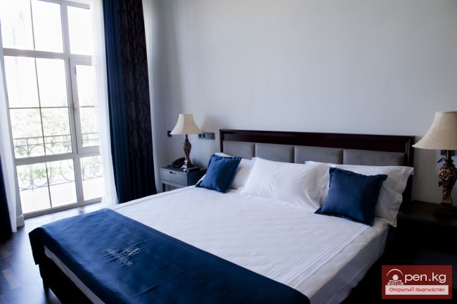 Отель «Амбассадор» (AMBASSADOR)