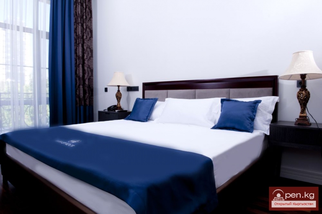 Отель «Амбассадор» (AMBASSADOR)