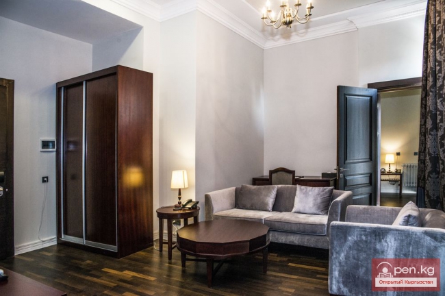 Отель «Амбассадор» (AMBASSADOR)