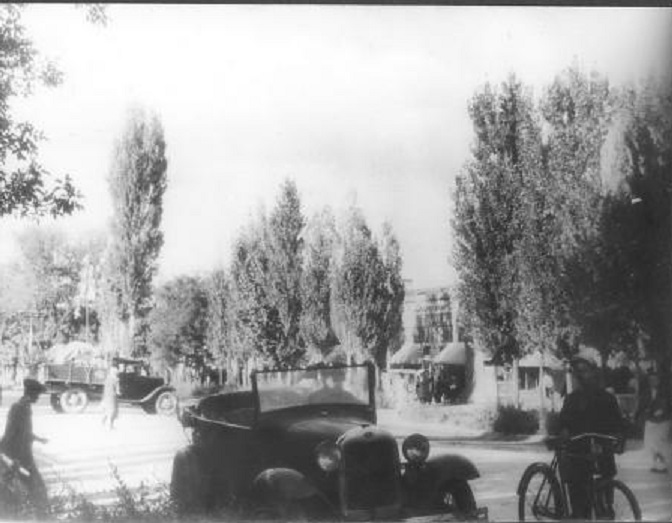 Получение К. Т. Тыныстановым в 1936 г, звание профессора