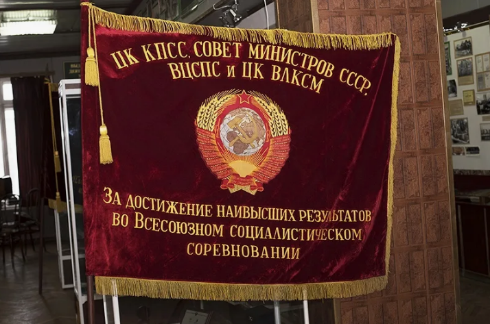 «Работать по-фронтовому» — Всесоюзное социалистическое соревнование в 1942 г. в Киргизской ССР