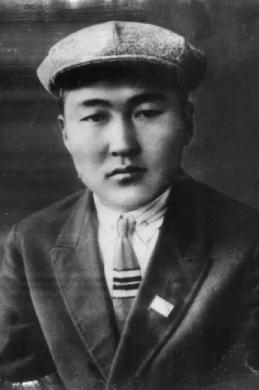 Каракольский коммунист Ходжахан Шоруков