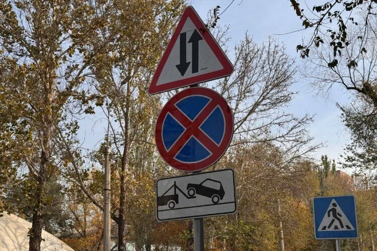 Парковаться на улице Токтогула нельзя. В мэрии Бишкека объяснили почему