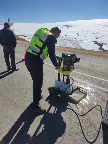 Минстрой КР: Проведён отбор асфальтобетонного керна на перевале Отмок