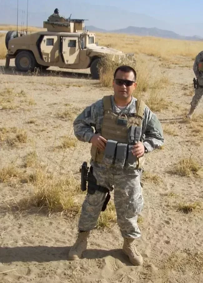 От Самарканда до Кабула: история узбека, который стал американцем, отслужив в армии, а теперь пытается вернуться на родину