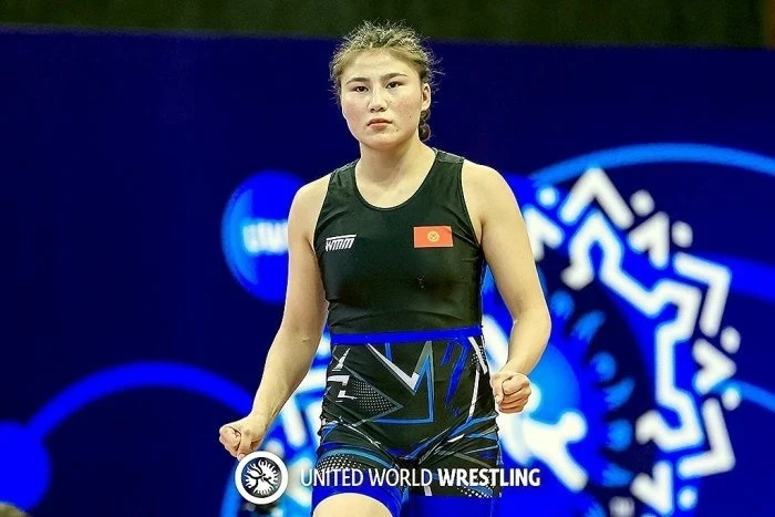 Гулнура Таштанбекова завоевала бронзу молодежного чемпионата мира по борьбе