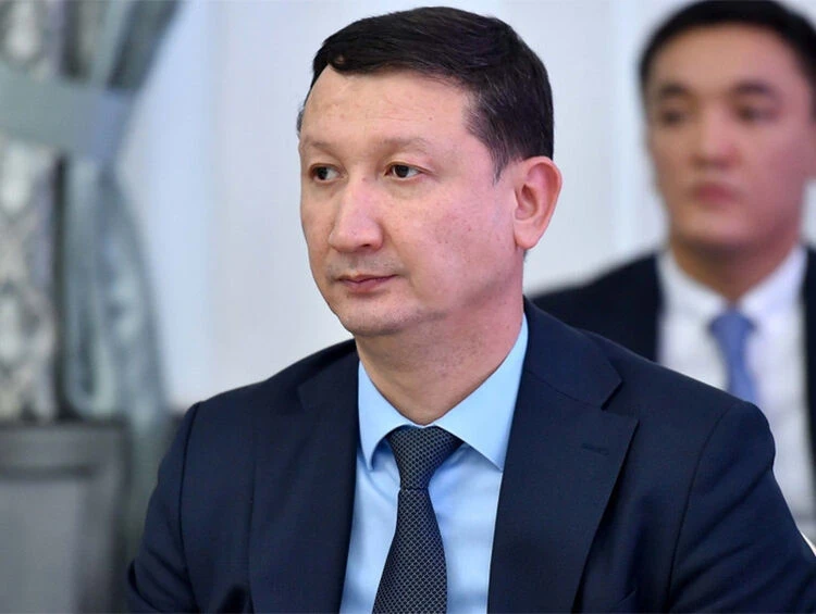 Золото, депозиты, торговые центры. Куда идут пенсионные накопления кыргызстанцев