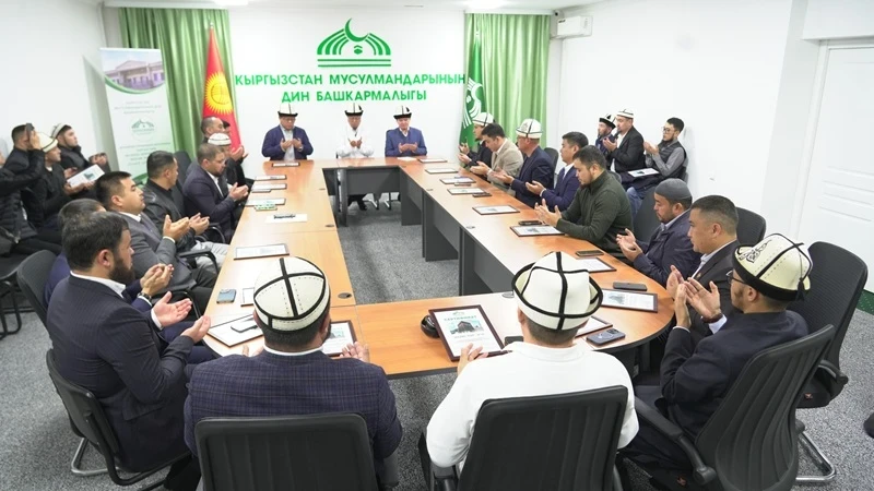 Муфтий назвал 37 компаний, допущенных к организации умры. Список