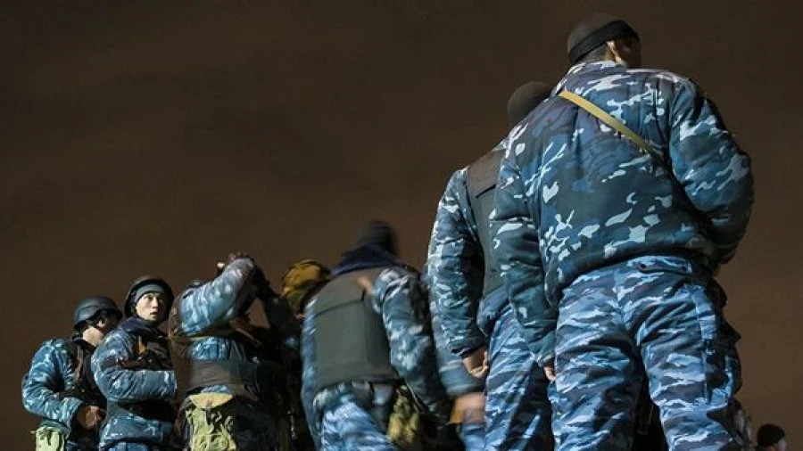 В Алматы задержали сотрудников КНБ и МВД по факту контрабанды наркотиков из США