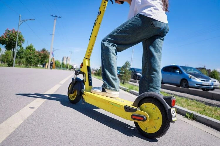 Быстро и экологично. Как самокаты меняют транспортную культуру Бишкека