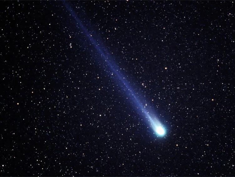 Межзвездная 3I/ATLAS пронеслась мимо Солнца — и снова слухи о корабле пришельцев