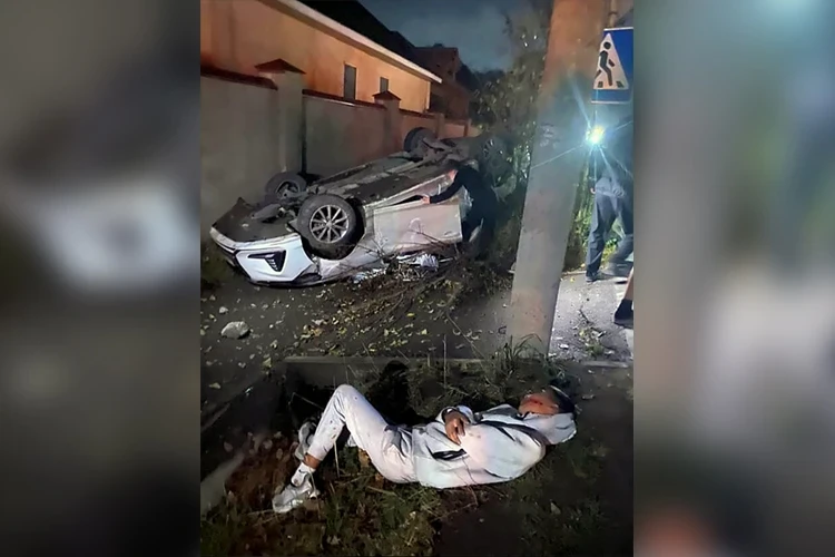 В Бишкеке шесть подростков пострадали в ночном ДТП
