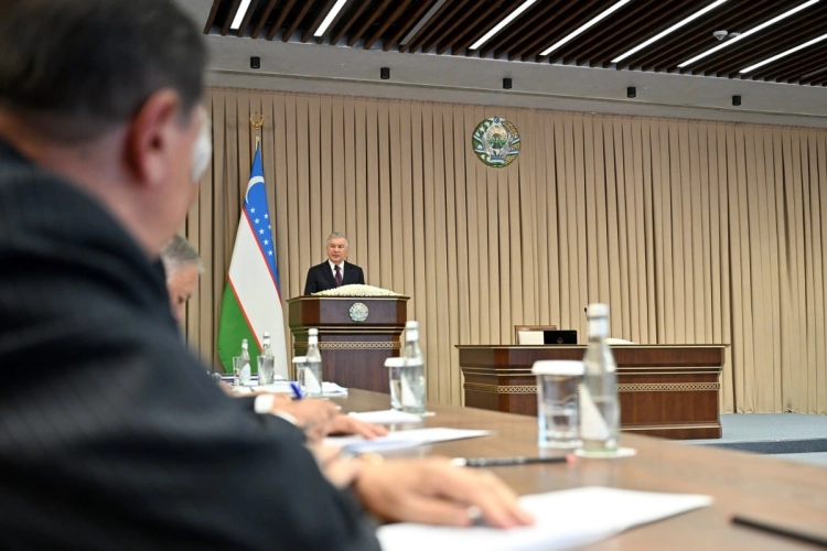 Спутниковые интернет-операторы заработают в Узбекистане с 2026 года — Мирзиёев