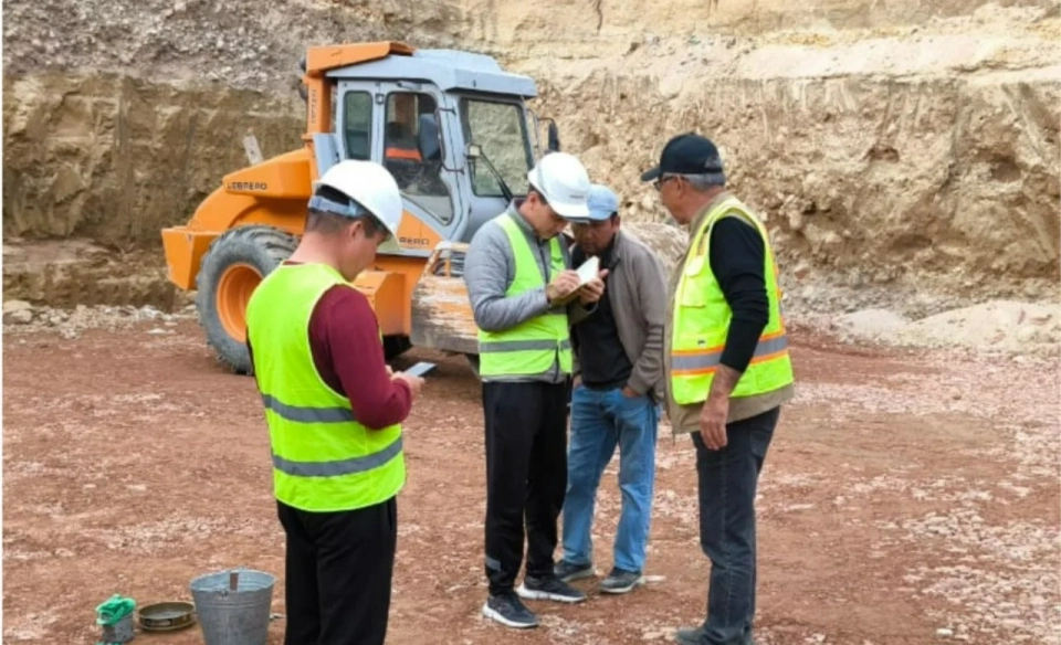 Проверено качество грунта под строительство нового жилого комплекса в Чолпон-Ате