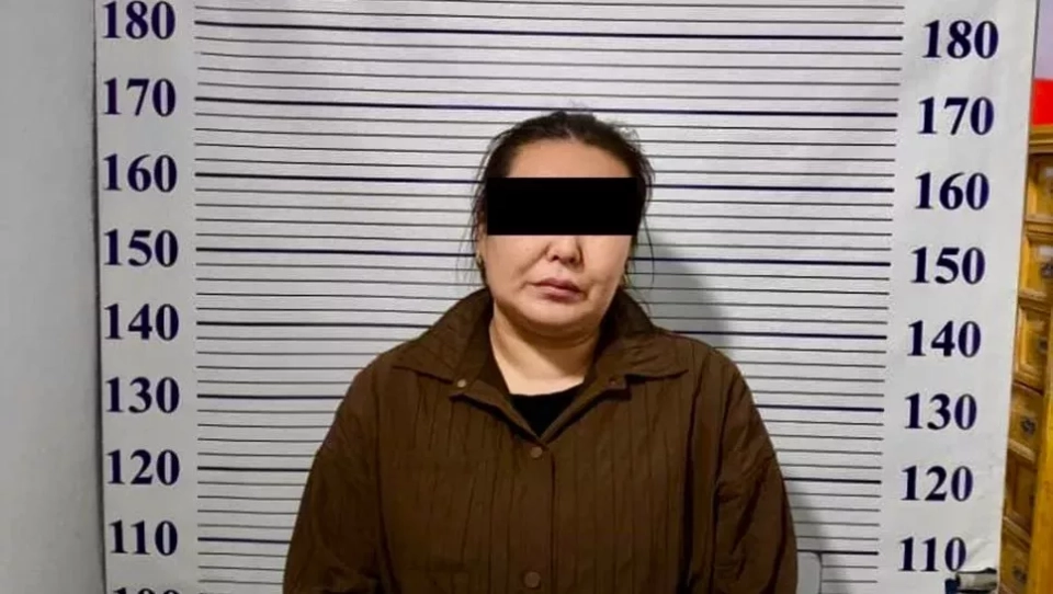 Задержана главный специалист ЦОН Сузакского района за взятку