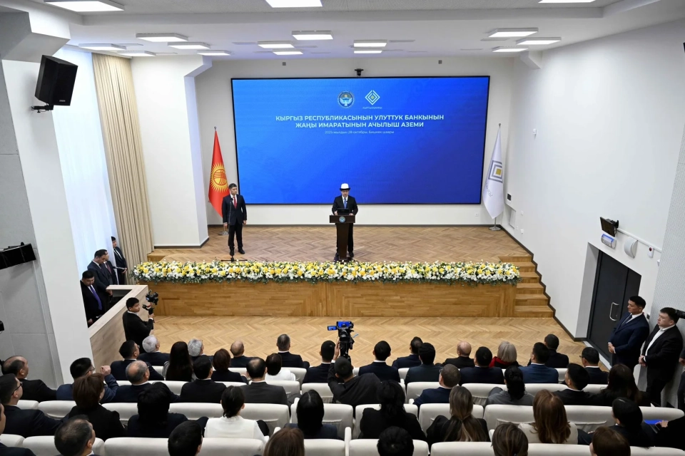 Сегодня сом является одной из самых стабильных валют в Центральной Азии – Садыр Жапаров